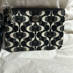 Used Coach Wristlet